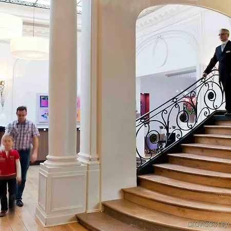 Mercure Lille Grand 4* روبيه