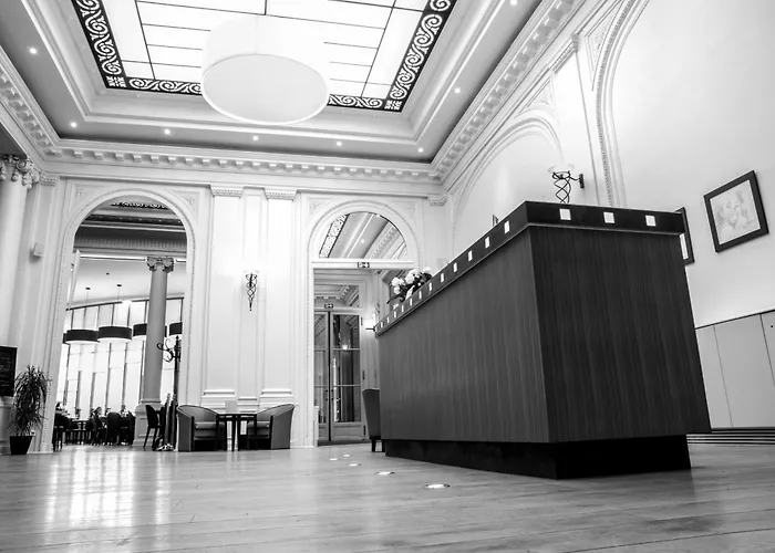 Mercure Lille Grand Отель