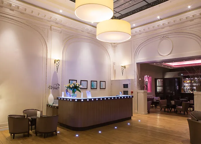 Отель Mercure Lille Grand Рубе