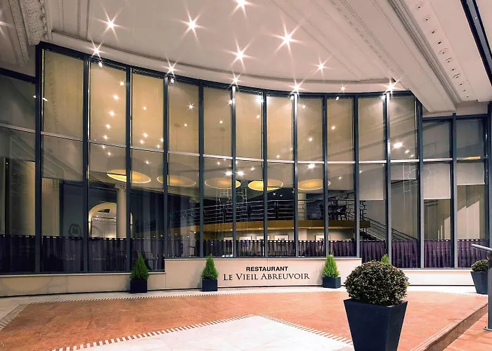 Отель Mercure Lille Grand Рубе