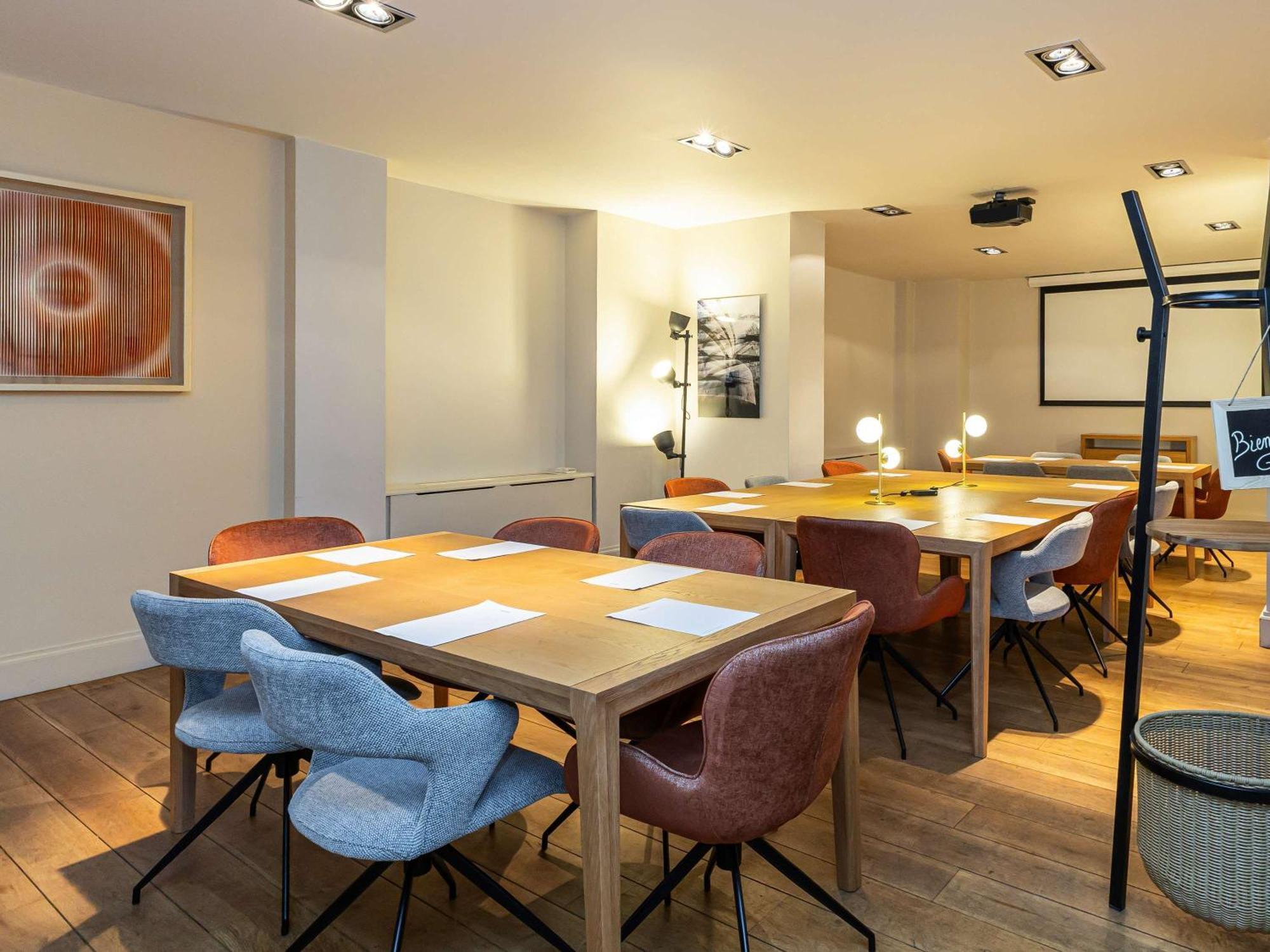 Hotel Mercure Lille Roubaix Grand Hotel Roubaix, France - book now ...